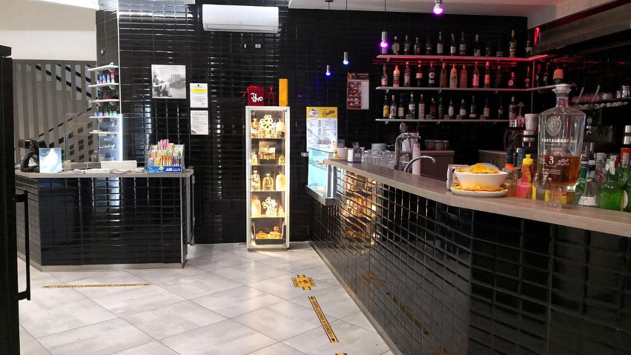 Living Bed And Breakfast Casoria Bagian luar foto
