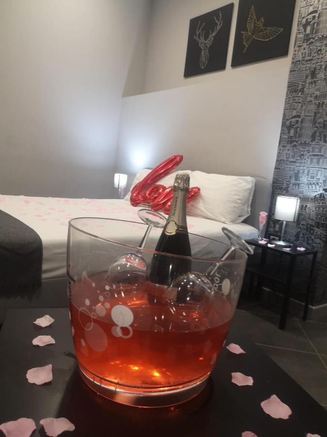 Living Bed And Breakfast Casoria Bagian luar foto