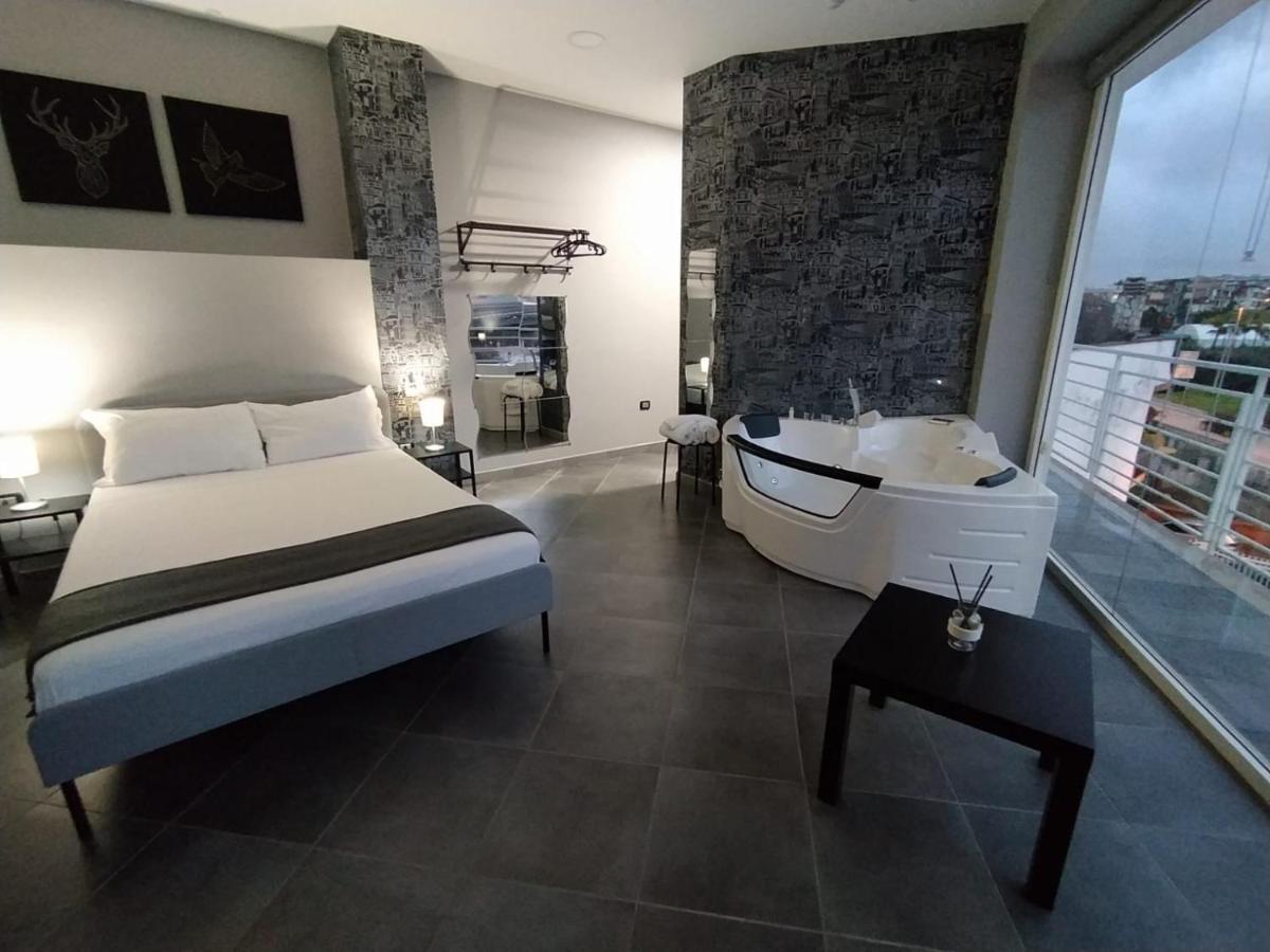 Living Bed And Breakfast Casoria Bagian luar foto