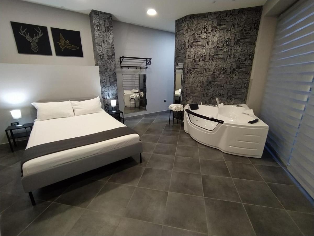 Living Bed And Breakfast Casoria Bagian luar foto