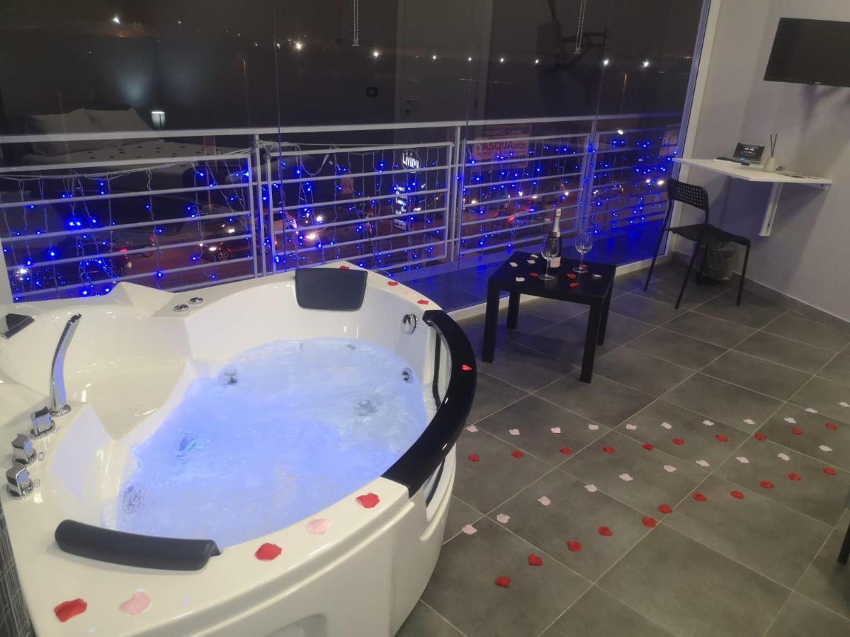 Living Bed And Breakfast Casoria Bagian luar foto