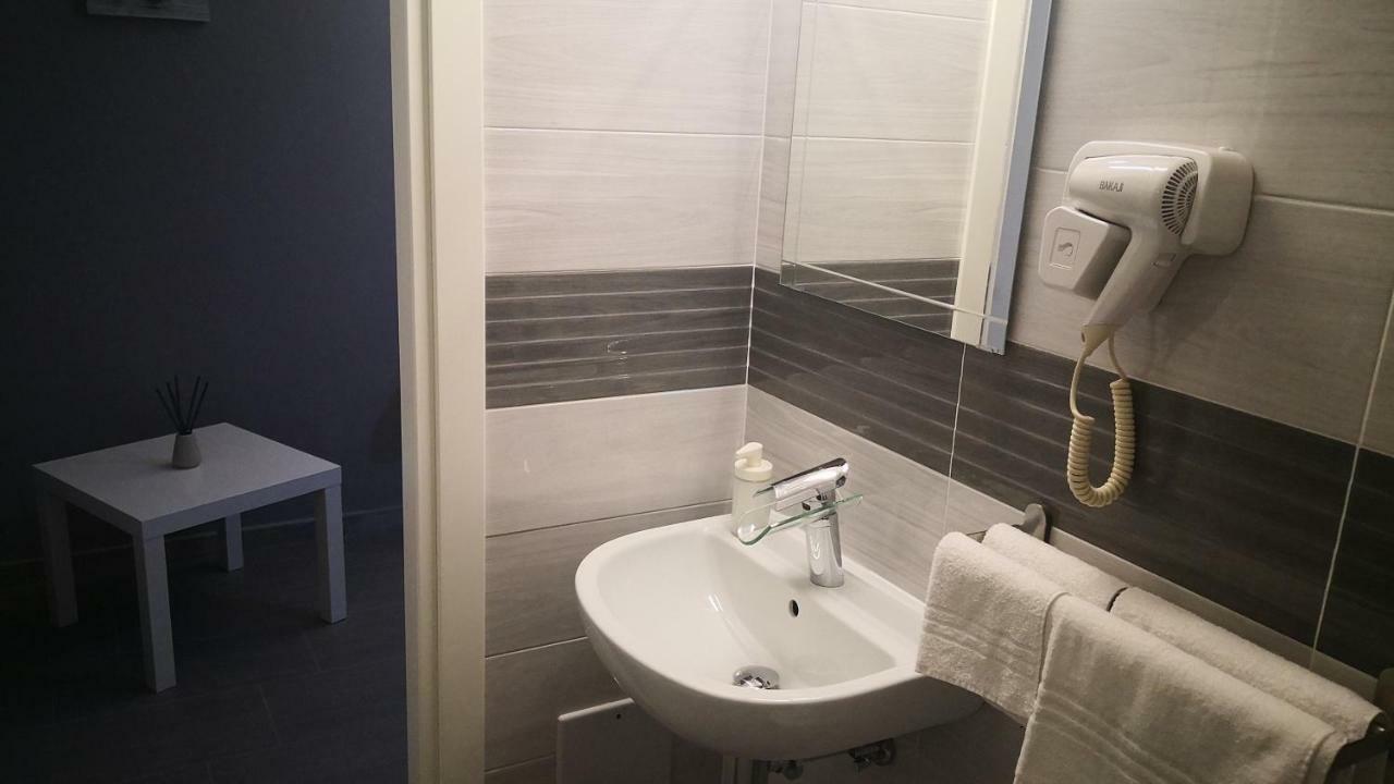 Living Bed And Breakfast Casoria Bagian luar foto